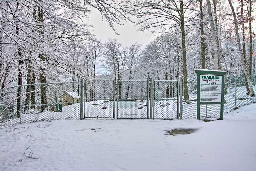 Ludlow Vacations - Ludlow Vacation Rental - Steps to Ski Lift! - Property Image 13