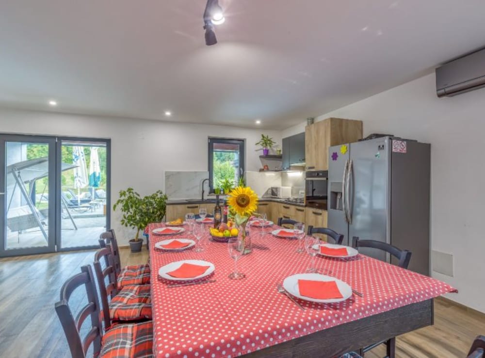 Holiday Home Mali Raj