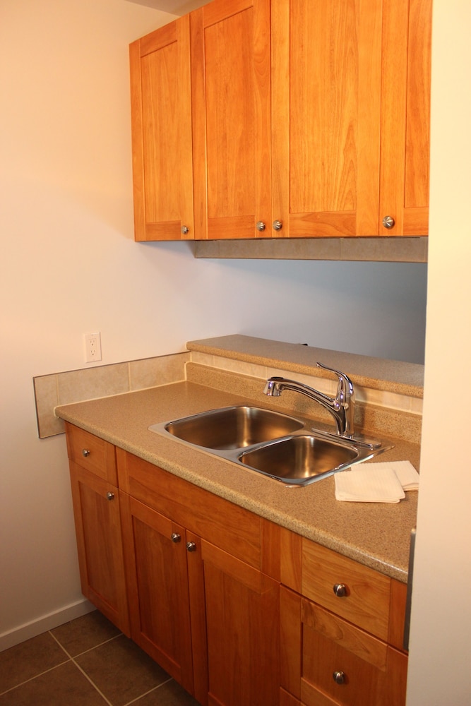 Oasis Apartments
