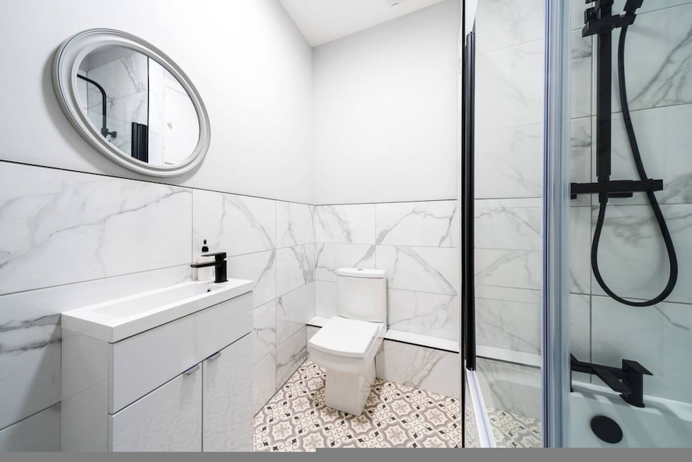 Lochside Apartment B