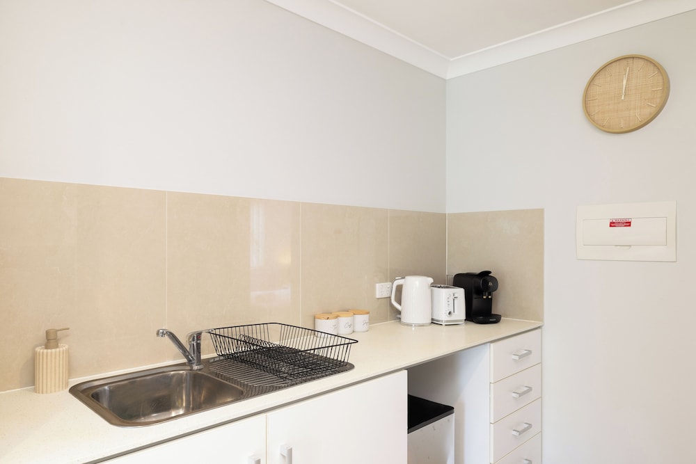 Smart Suites Self Check-in Apartments - 73 Bale