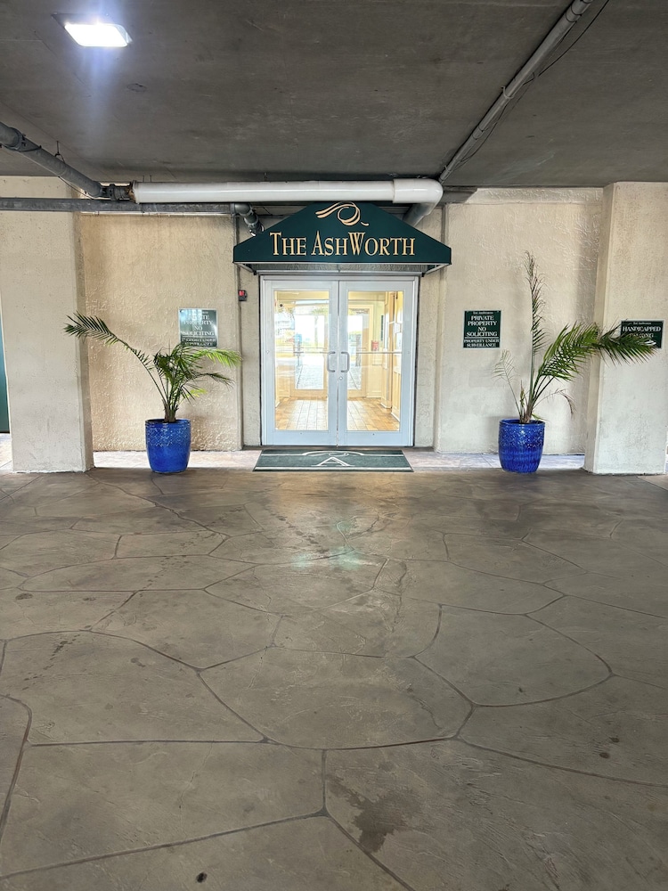 Picture Perfect- Oceanfront Condo