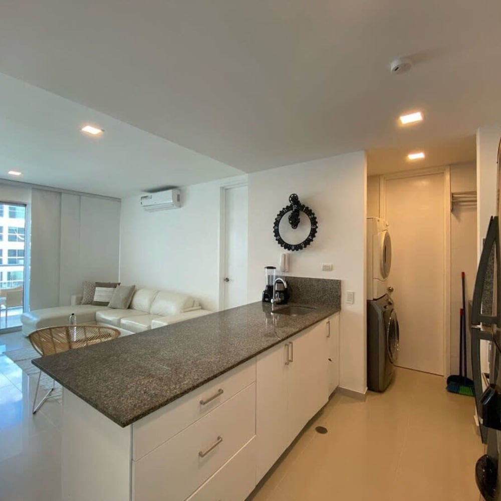 w Incredible 2BR w Unique View n AC