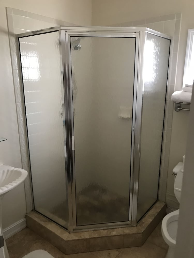 New Orleans House - Gay Men Adult Resort