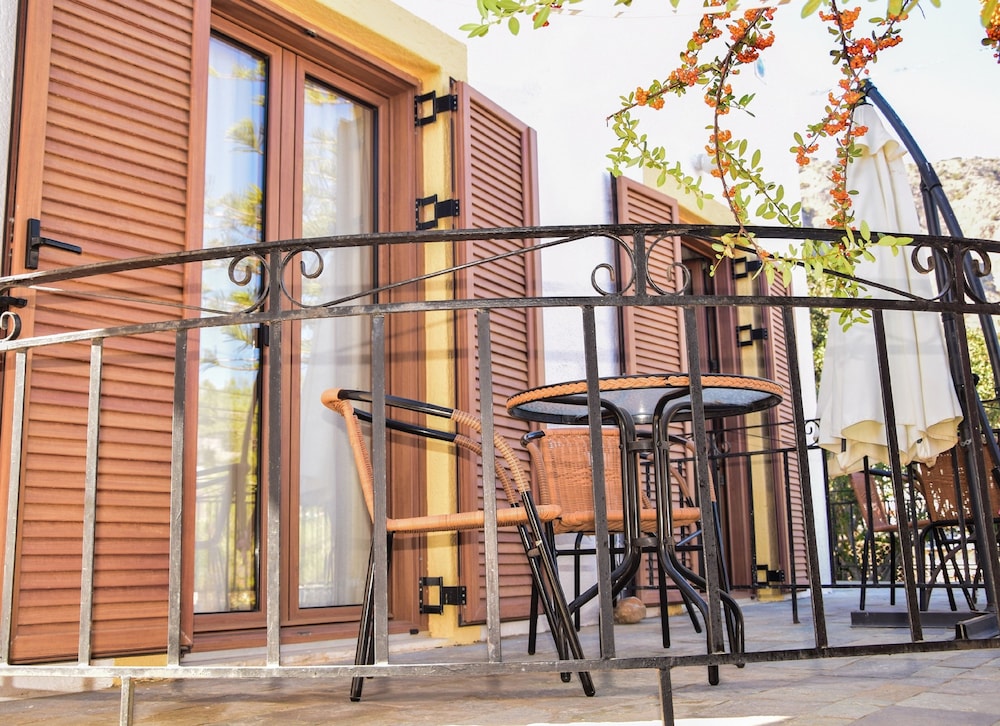 Athina Villas