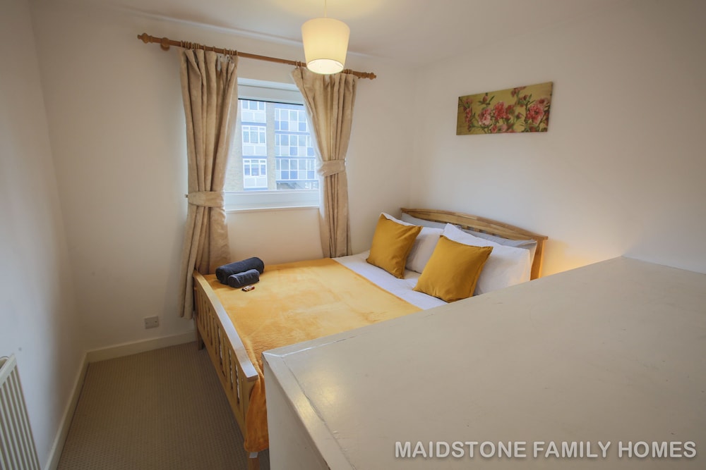 Maidstone Family Homes - Fernhill view 4