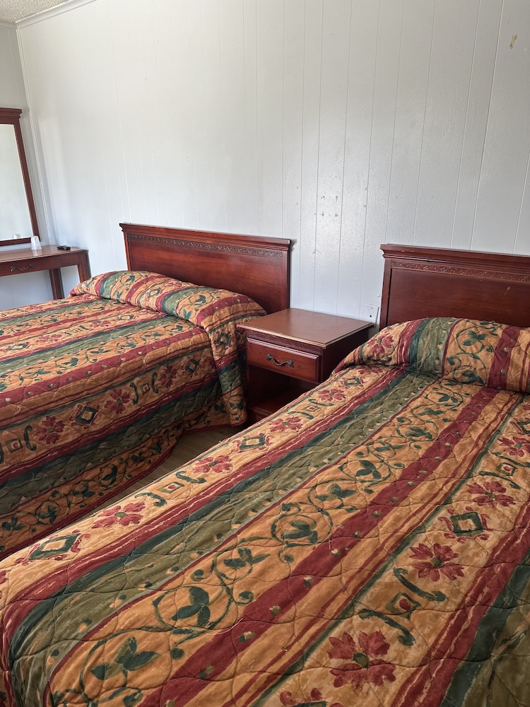 Montgomery Vacations - Travel Inn - Property Image 8