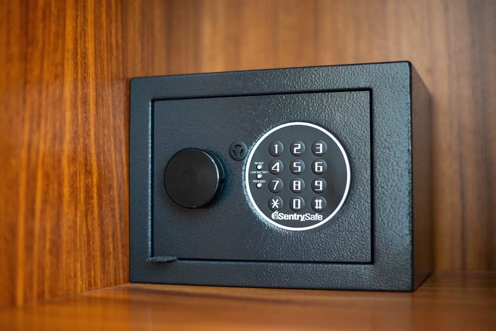 Guest INN Home - Elements Suites