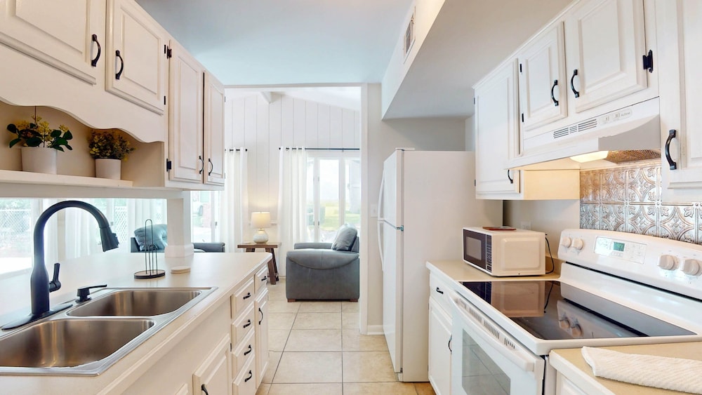 Porter Paradise 4 Bedroom Home