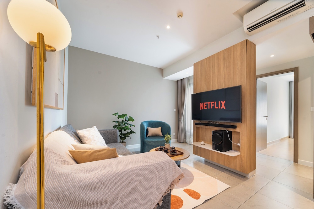 Luminous - Zenity Luxury Apartment - District 1
