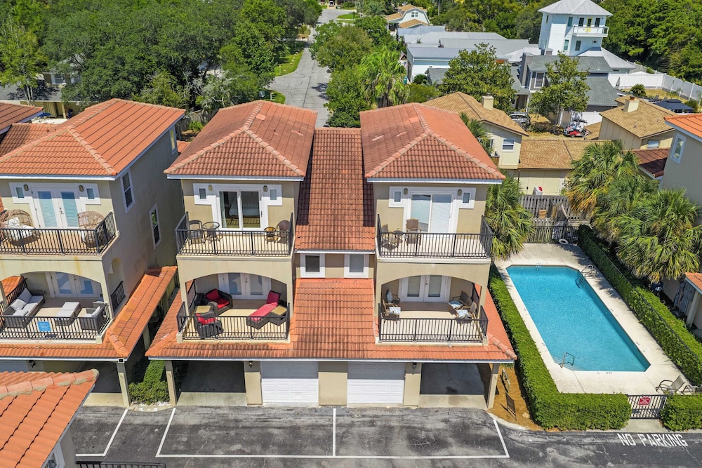 Southfields Retreat 4BR Getaway Near Laguna Beach, Carillon & Pier Park