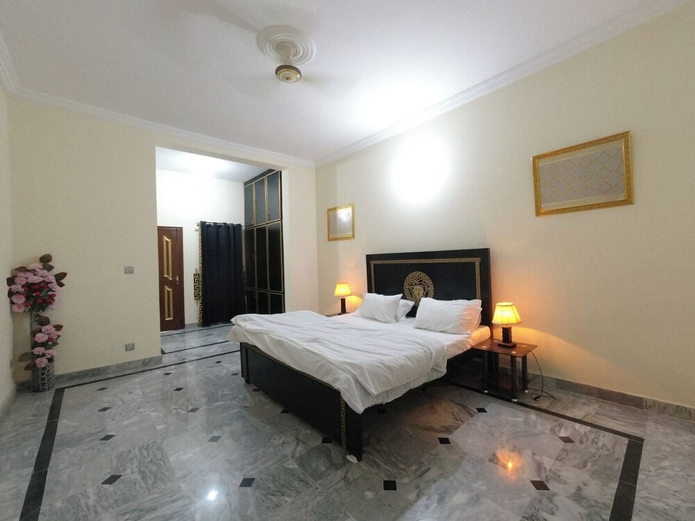 Room-cozy Guest Room in Rawalpindi - Sha