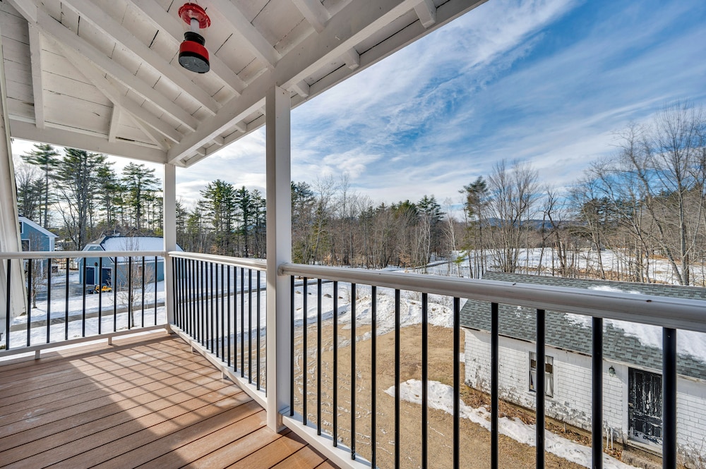 1 Mi to Cranmore Mountain: Charming Conway Apt!