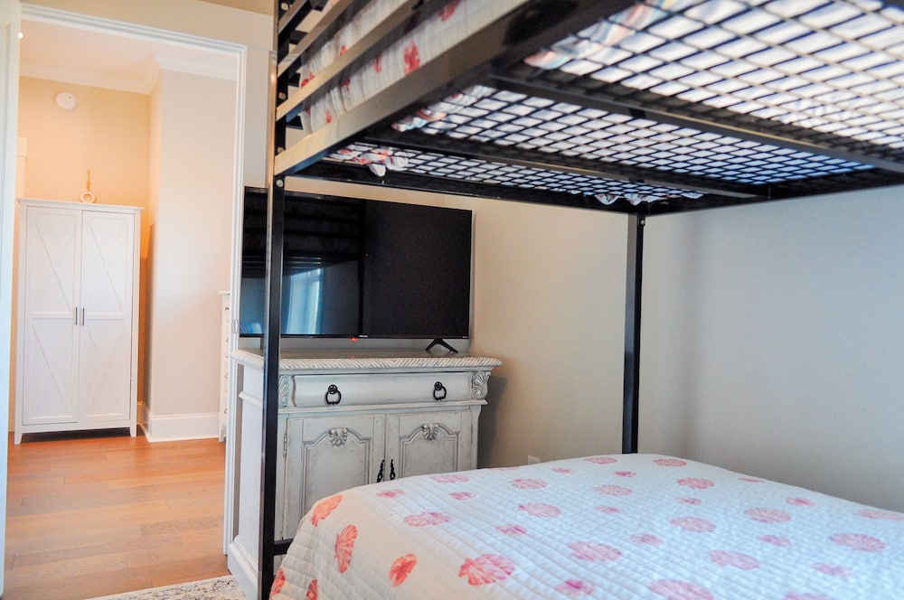 Family Tides by Topsail Realty