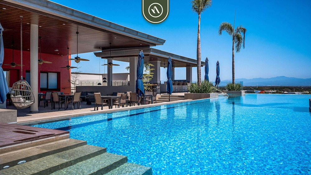 2BR Penthouse in Nuevo Vallarta - Terrace - Pool
