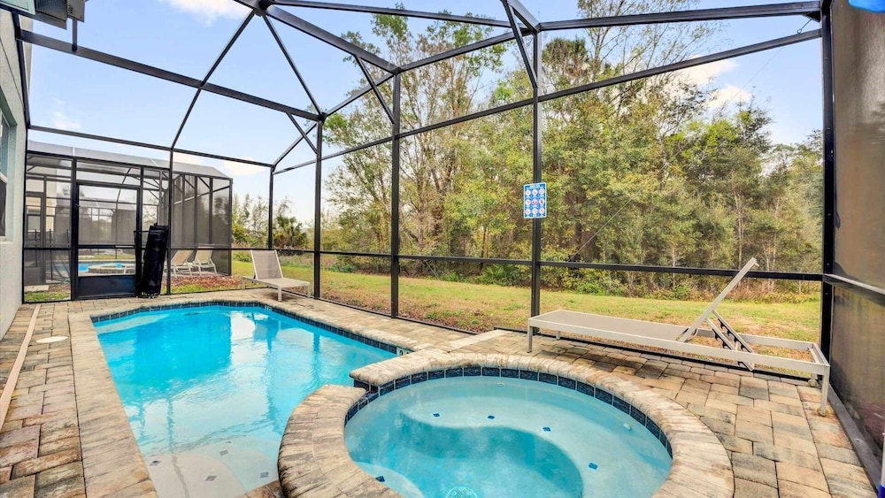Upstay: Large Resort Home w Private Pool & Hot Tub
