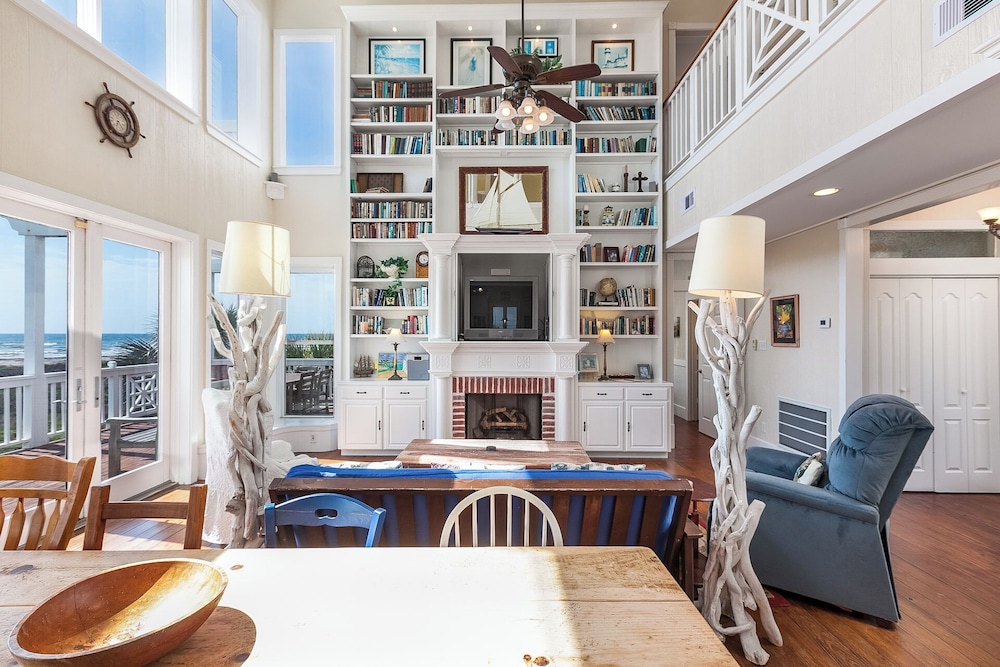 Breakers Pointe by Ryson Vacation Rentals