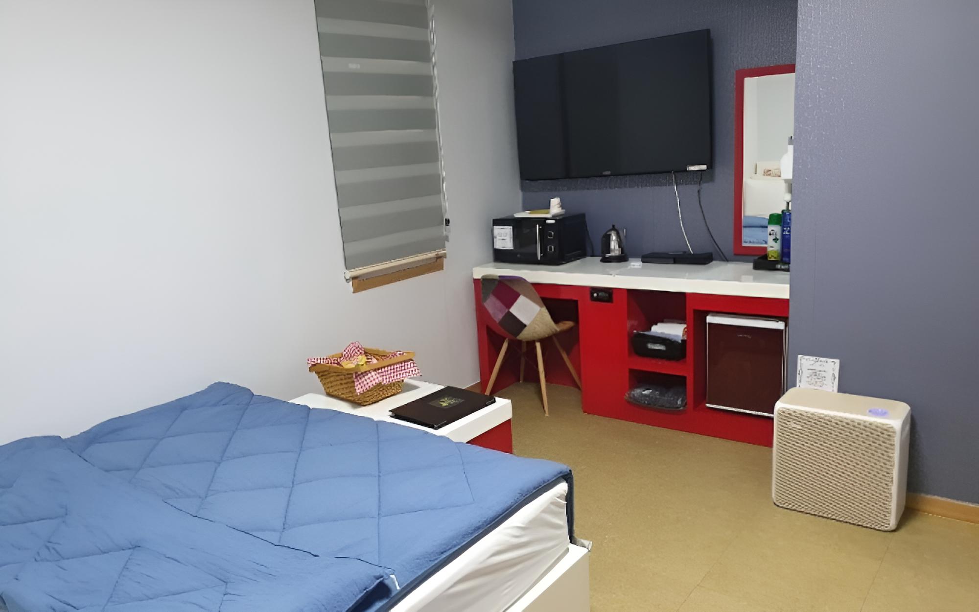 Photo 10