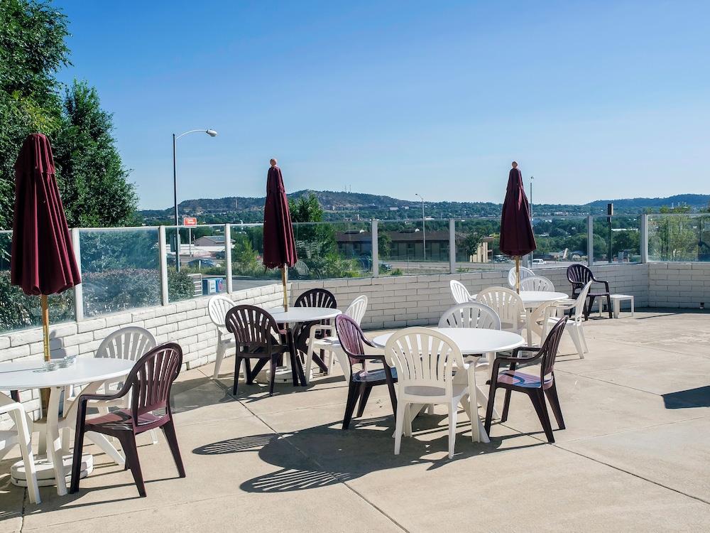 Motel 6 – Colorado Springs, CO – South/Metro Area