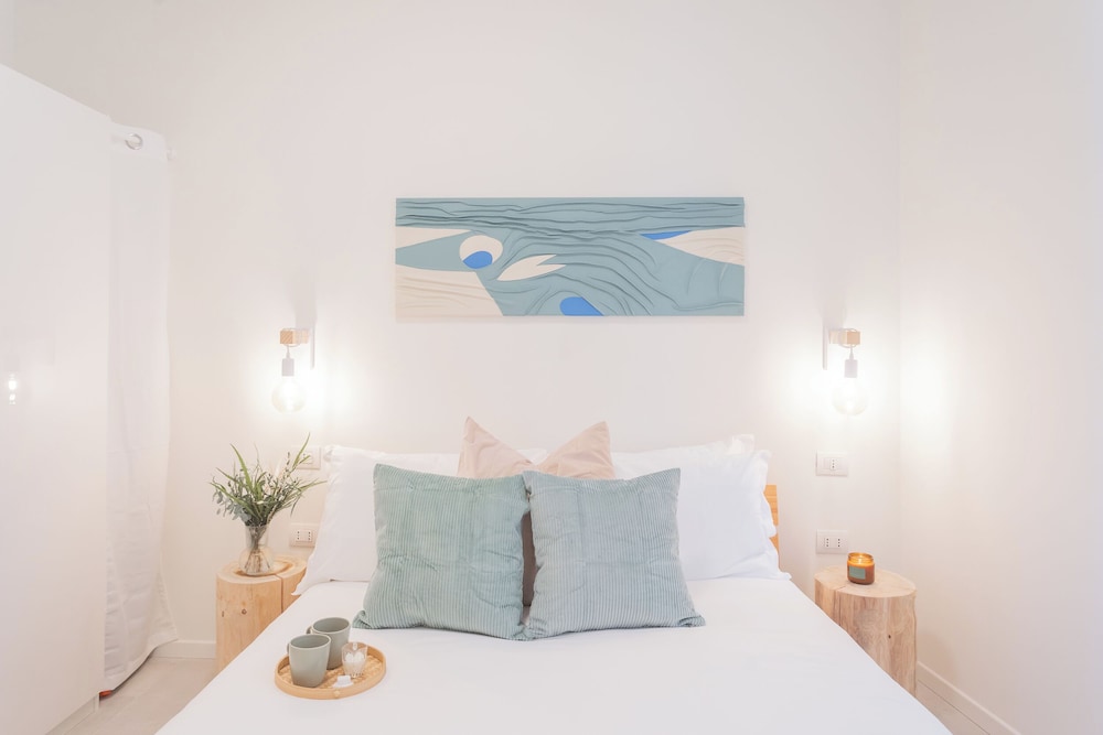 Enchanted Como Lake - City Apartment 2 by Rent all Como