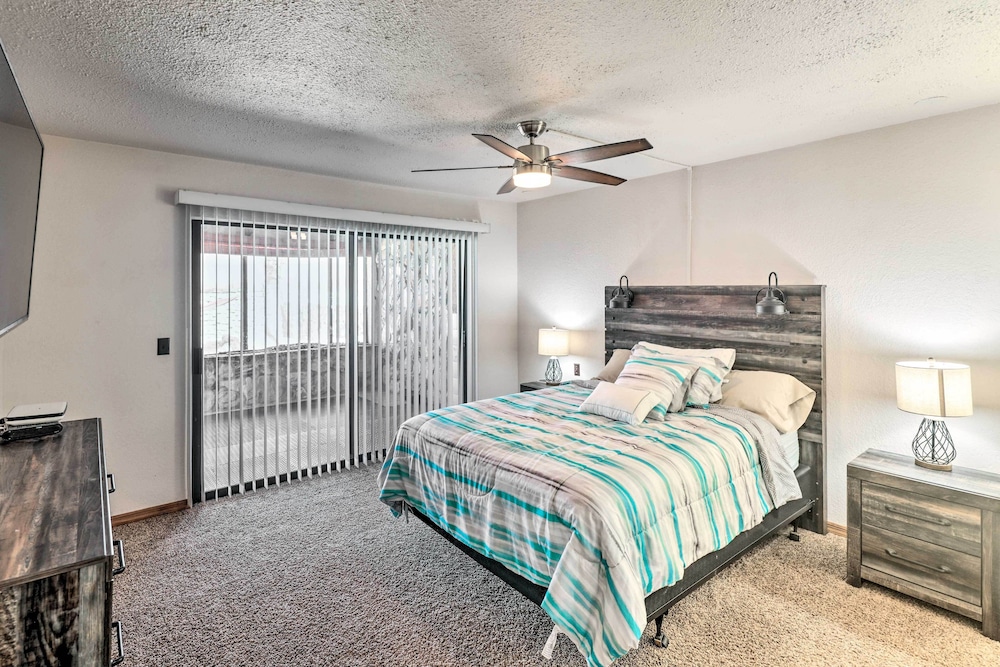 Patio & Panoramic Views: Hillside Lake Havasu Home view 5
