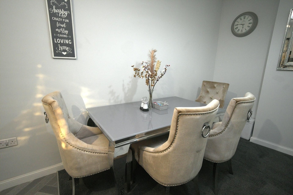 Telford Tranquility Apartment Flat 3 for 4 Guests