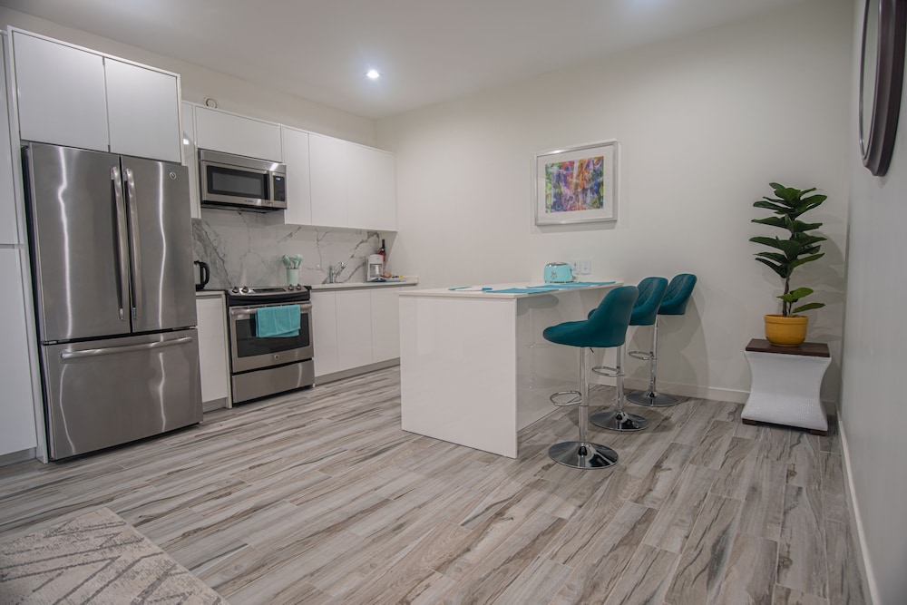 The Cove - Condo Hotel - Perfect Location