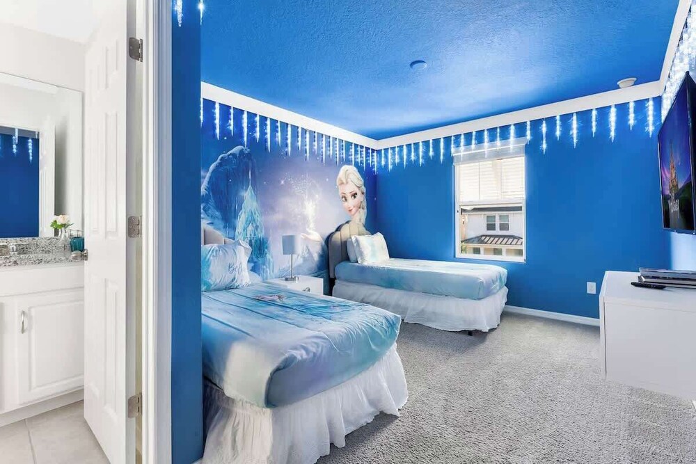 Stunning 7BR Home With Themed Bedrooms