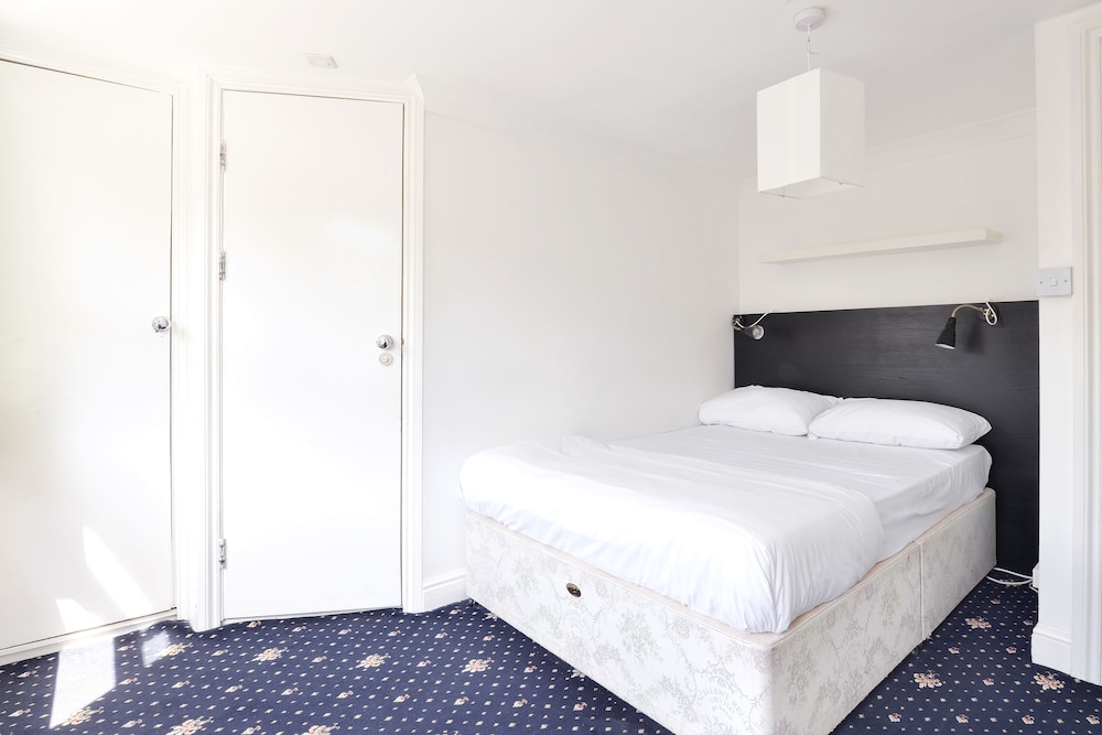 Gallery Hyde Park Hostel
