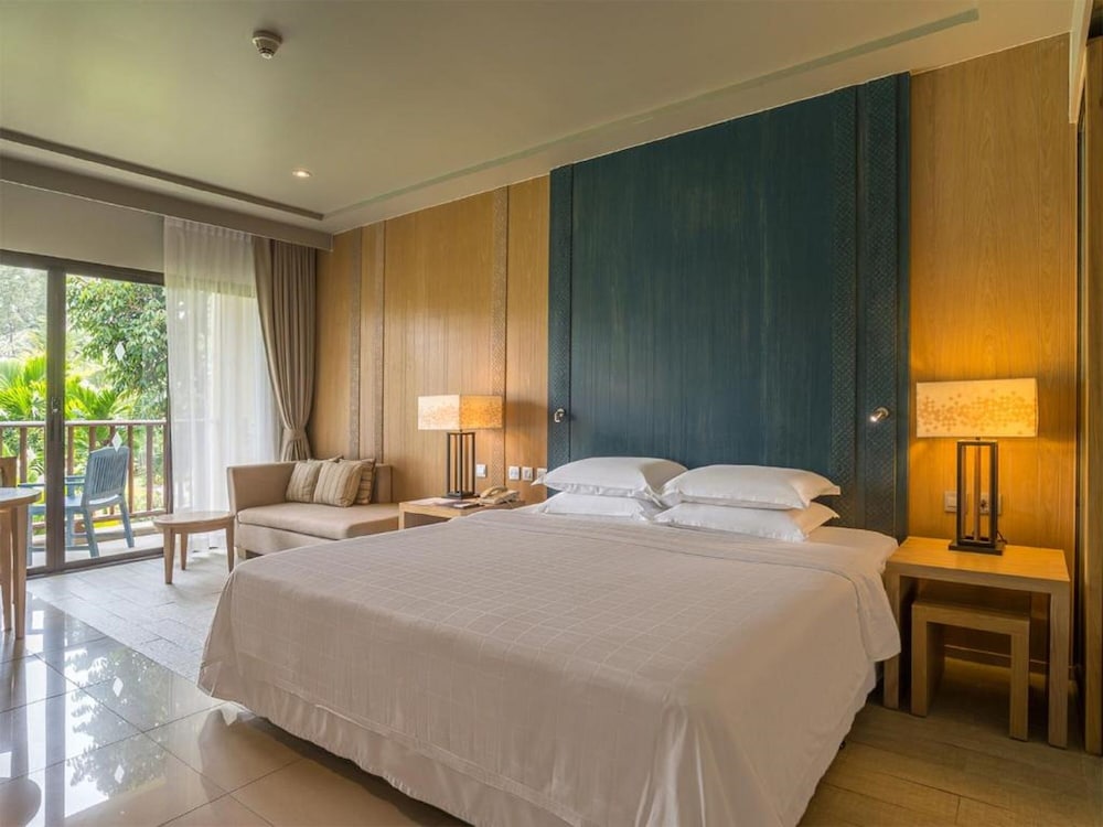 Dusit Thani Krabi Beach Resort 20