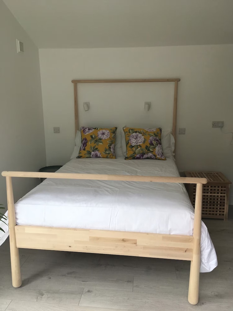 Dunmore East Glamping Cabins