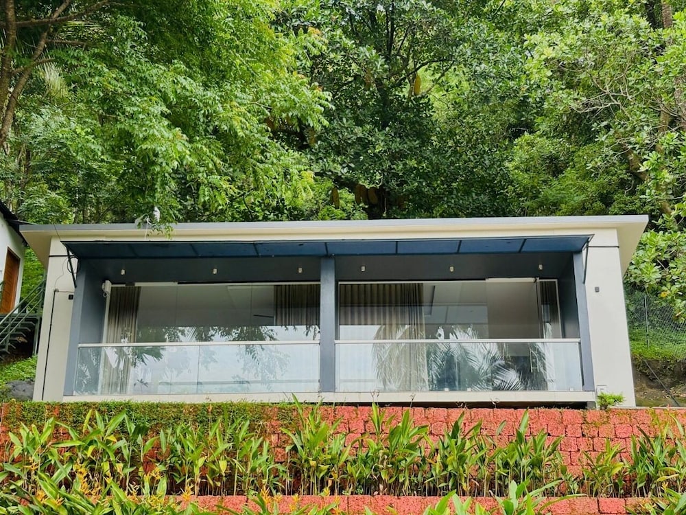 Vayalada Garden resort