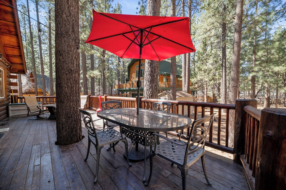 Catalina Creekside Cabin