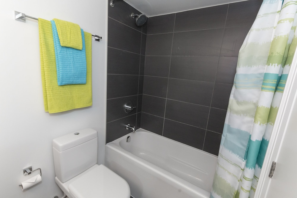 QuickStay - Yorkville's Finest (Yonge & Bloor)
