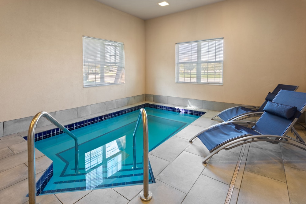 Mount Pleasant Vacations - Americas Best Value Inn Suites Racine - Property Image 10