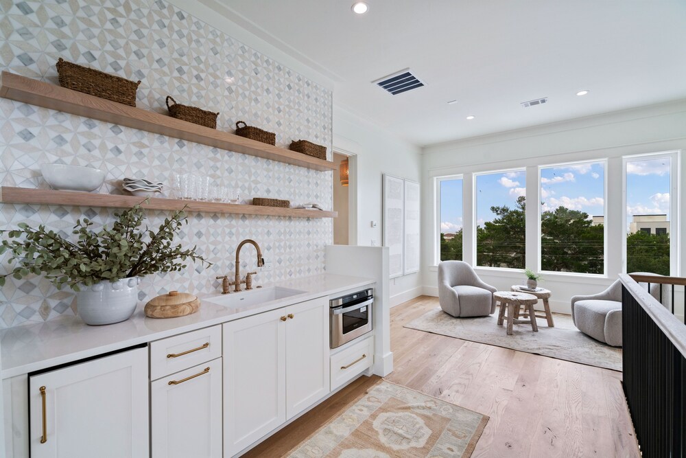 Private Pool, Gulf Tower Views, Close To Beach Access - Newly Designed 6 Bedroom Home by RedAwning view 5