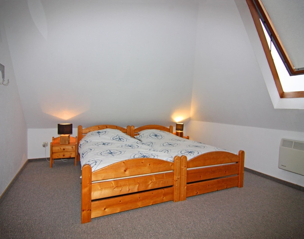 Wohnung in Wenkendorf mit Garten