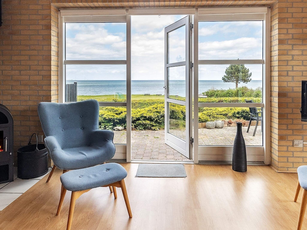 Cozy Holiday Home in Funen near Sea view 4