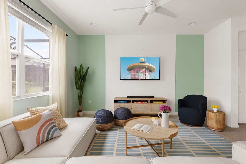 Broad Oak Stocked Solterra Retreat Pool Game Room 17 Guests Themed Rooms