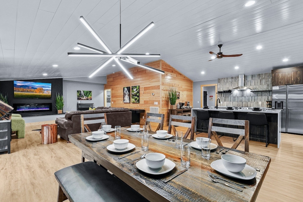 Creekside Retreat 3 Bedroom Cabin