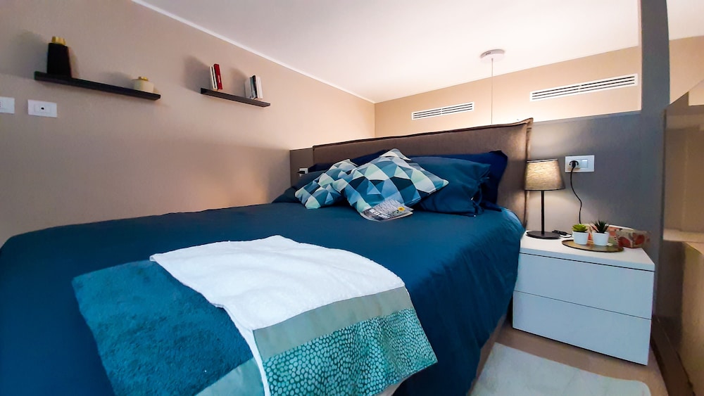 JOIVY Lovely Loft For 2 W/Private Entrance