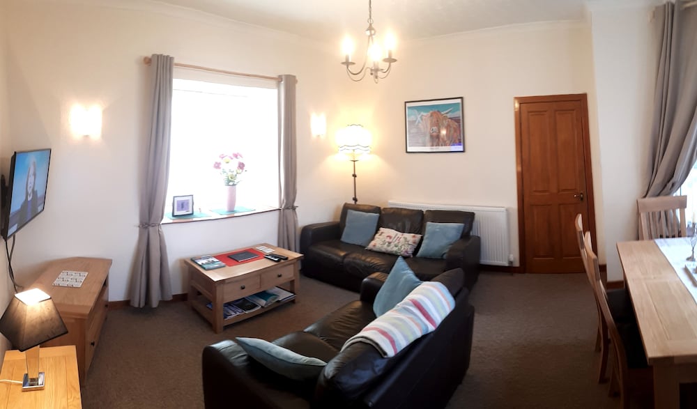 Darwin Cottage Self Catering in Elgin