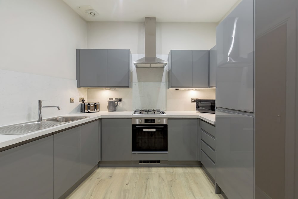 Destination Edinburgh Apartments- Southside Apartments