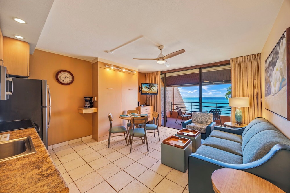 Kuleana Club - 412