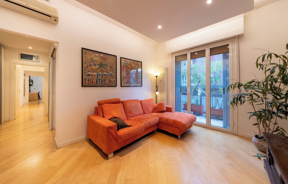 HouSmart Treves 2