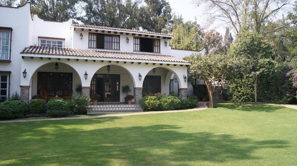 Hotel Casa de las Conchas - Image 1