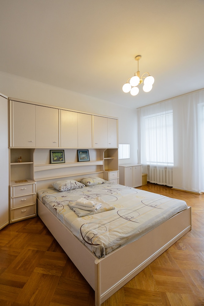 Kiev Accommodation Hotel Service