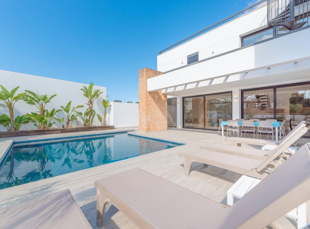 Villa Sa Marinada Modern Villa With Pool for 8 People