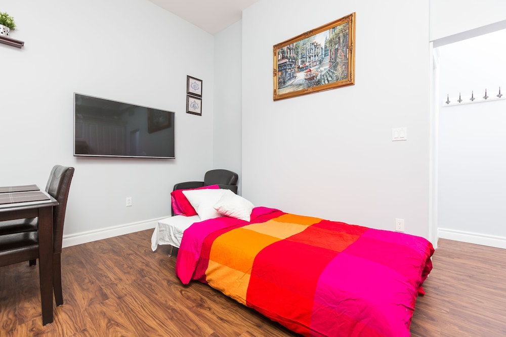 Applewood Suites - Chinatown Loft