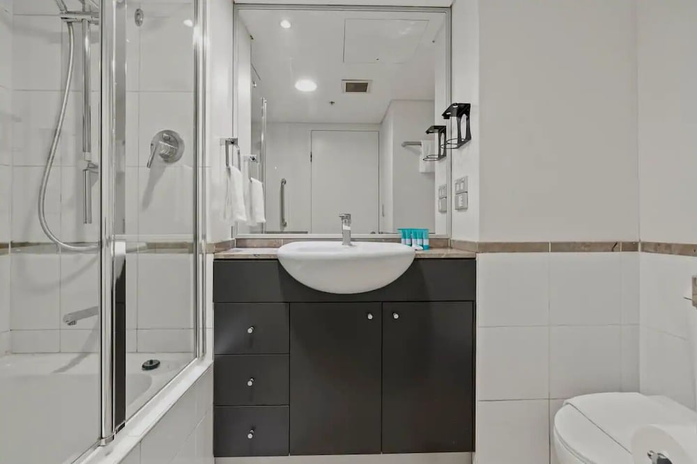 Kozyguru | Haymarket | 2 Bedroom Studio Apartments On George St